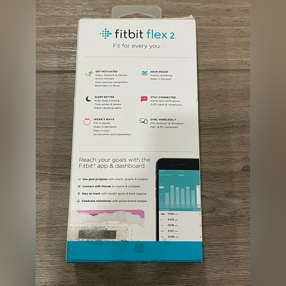 Magenta Fitbit Flex 2 - Picture 3 of 5